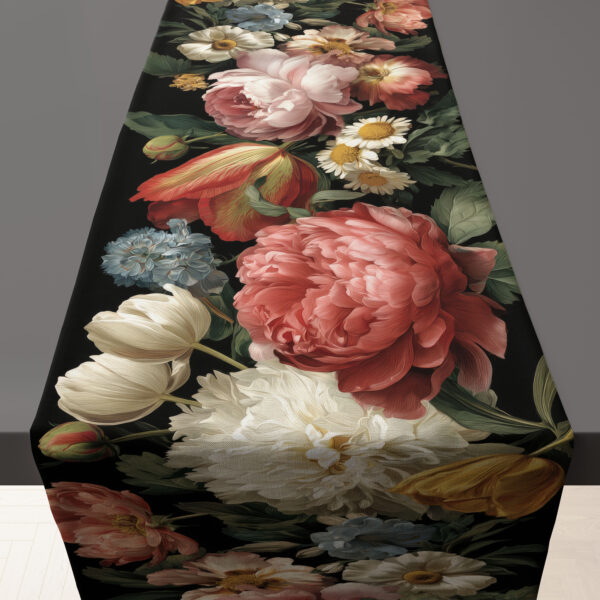 Runner - Botanical Dark Bouquet