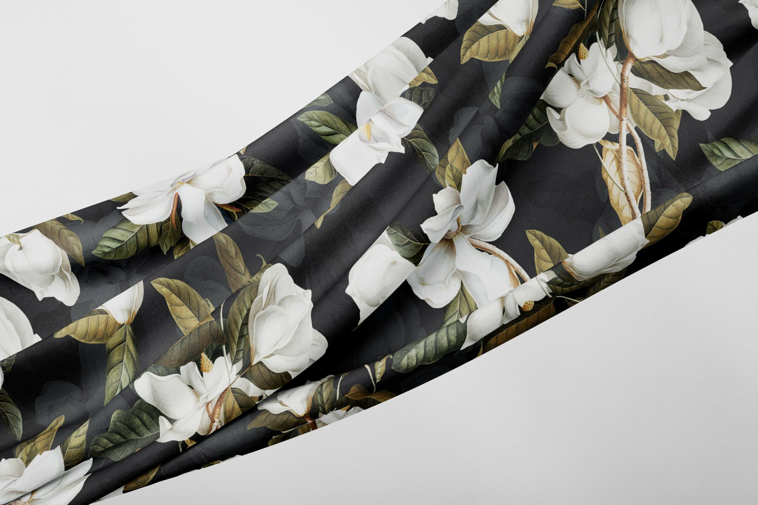 Tablecloth_Black_Magnolia-scaled